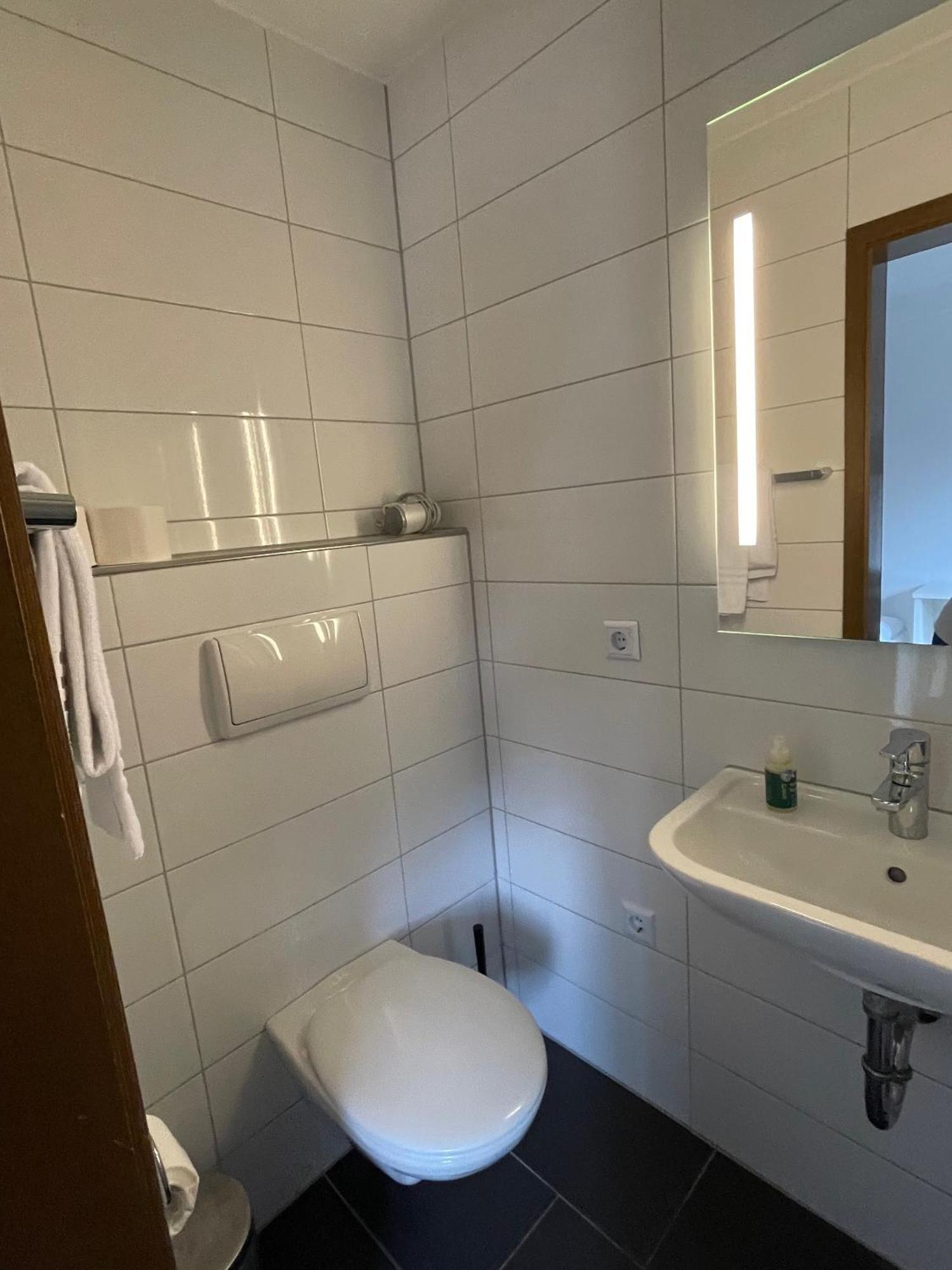Landhotel Sickinger Hof Walldorf  Bilik gambar